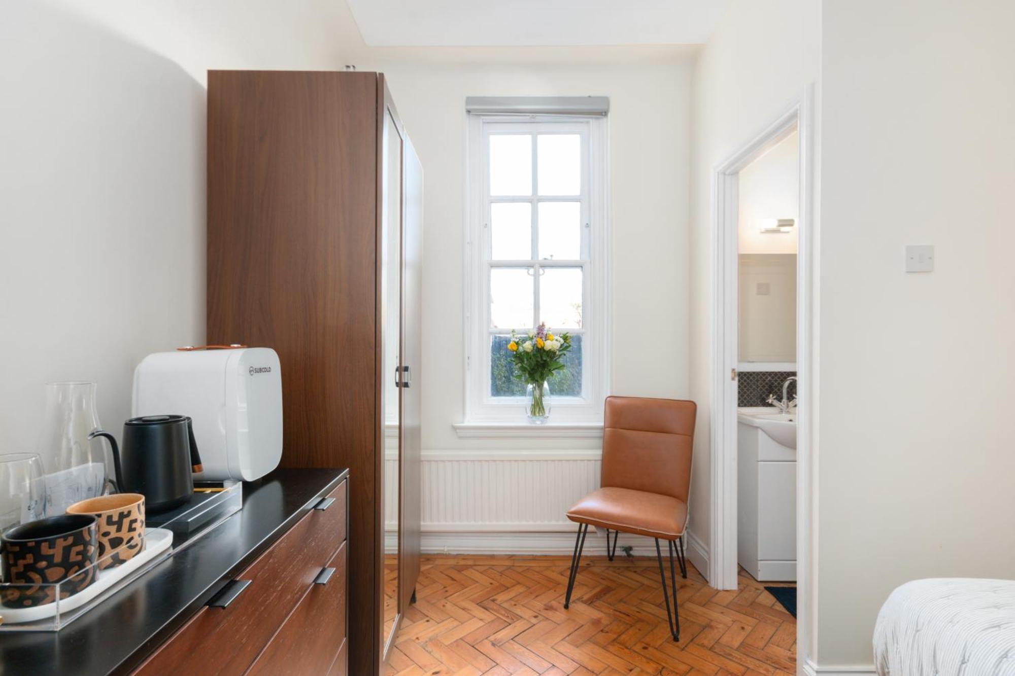 The Vicarage Tooting, Sw17 Hotel London Exterior photo