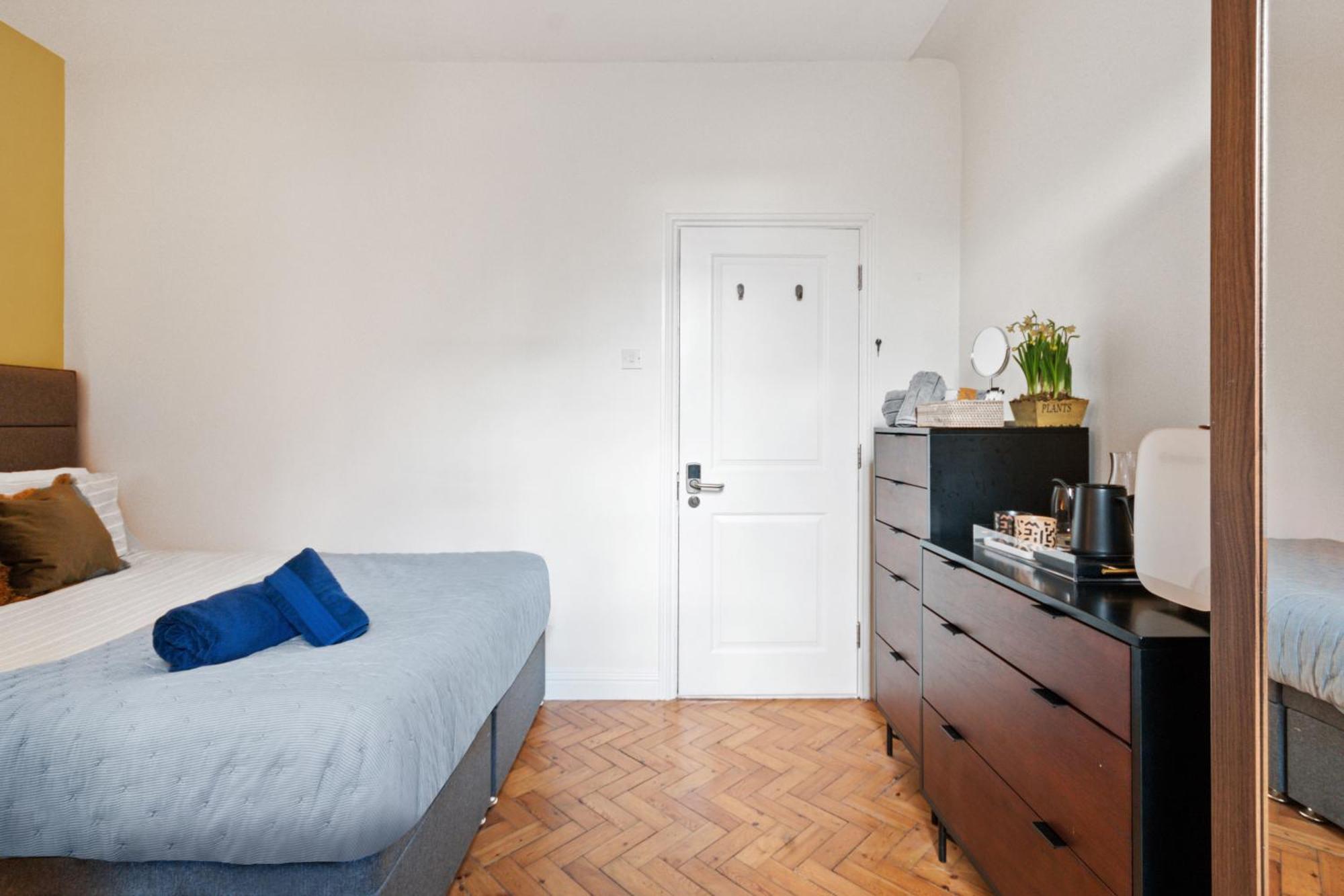 The Vicarage Tooting, Sw17 Hotel London Exterior photo